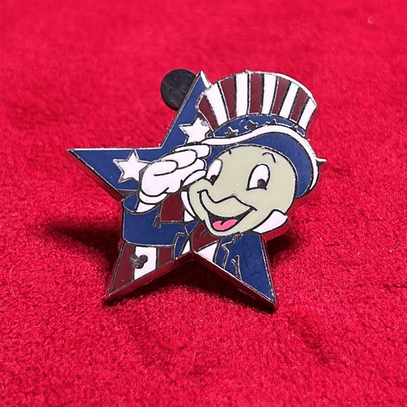 Hidden Mickey Patriotic Star Salute Jiminy trading pin - Picture 3 of 3